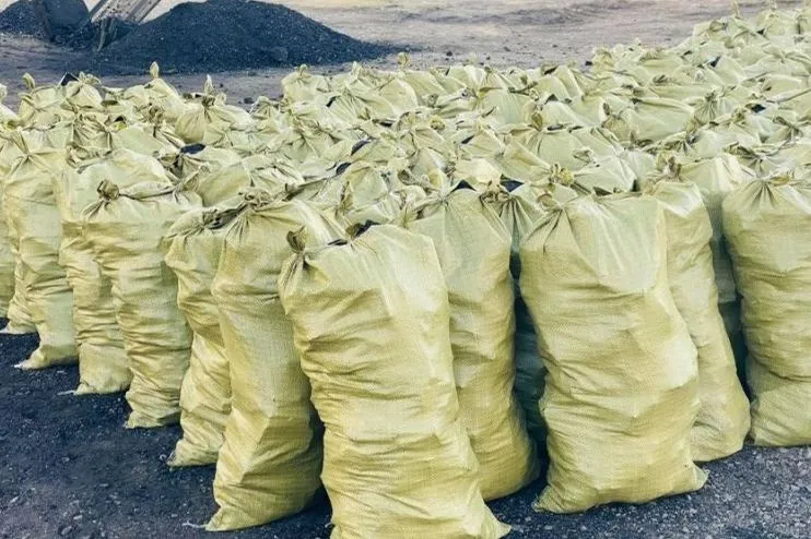 Б.БААСАНСҮРЭН: Улс даяар дизель түлшний хомсдол үүсч нүүрсний тээвэрлэлт зогсоод байна