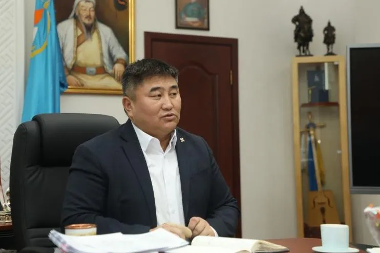 С.БАТЖАРГАЛ:100 сая төгрөгийн томилолт гэж юу байхав дээ...