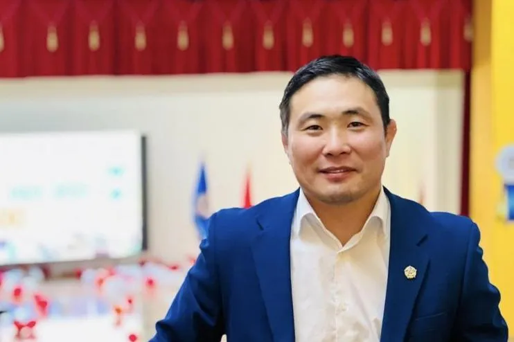 Ч.БАЯРМАГНАЙ: “Миний хүү сайн яваад, сайхан найз нөхөдтэй байвал ээж нь баярлана” гэж хэлдэг