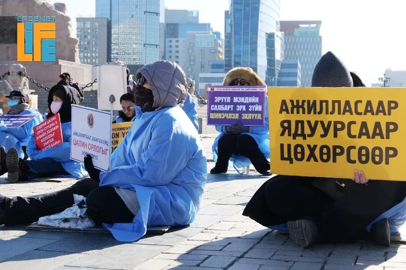 Эмч, багш нарын  цалинг 2026 оны нэгдүгээр сарын 1-ээс нэмэх Засгийн газрын тогтоолыг баталлаа
