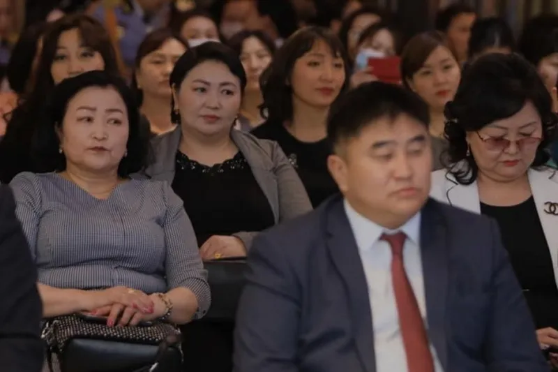 Өнөөдөр “Эмэгтэйчүүдийн төлөө арга хэмжээ” “Эмэгтэйчүүдийн хөгжлийн хөтөлбөр”-ийн нээлт болж байна