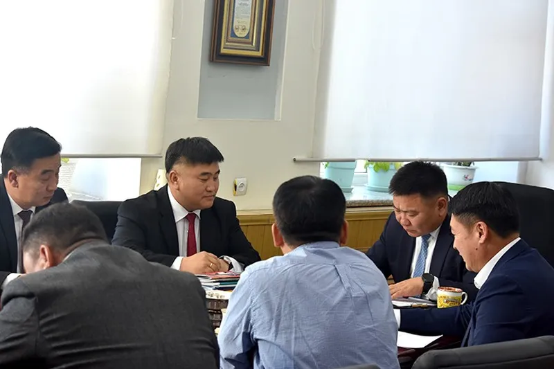 Аймгийн иргэдийн Төлөөлөгчдийн Хурлын Ээлжит бус хуралдааныг энэ сарын 20-нд хуралдуулахаар болов