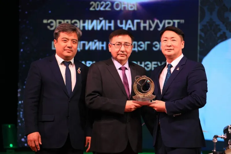 2022 оны шилдгийн шилдэг эмчээр БОЭТ-ийн Төрөх тасгийн эрхлэгч Б.Эрдэнэбулган шалгарлаа
