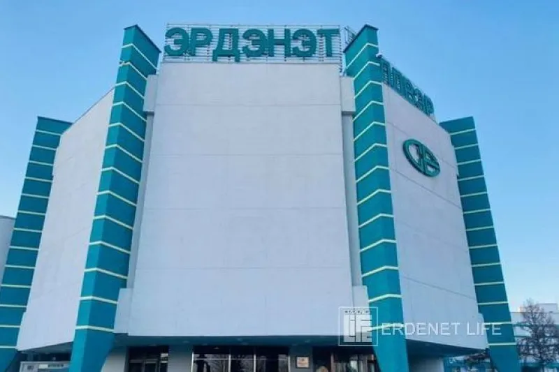 “Эрдэнэт” үйлдвэр 819 сургууль, цэцэрлэгийн нүхэн жорлонг солих ажлыг 100 тэрбум төгрөгөөр санхүүжүүлнэ