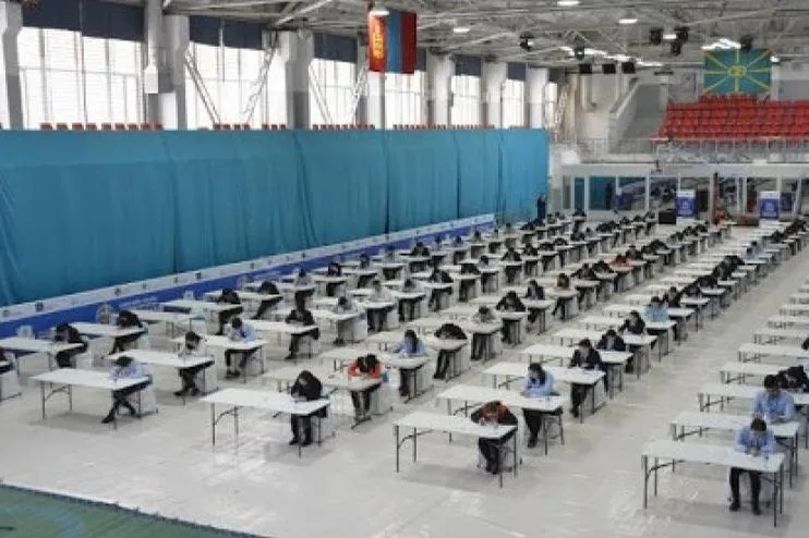 ЭЕШ-д 1079 төгсөгч 7-р сарын 2-5 ны өдрүүдэд  шалгалт өгнө