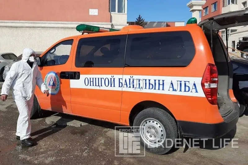 Аймгийн Онцгой комисст сүүлийн гурван сарын хугацаанд таван байгууллага 7.5 сая төгрөгийн хандив өгчээ
