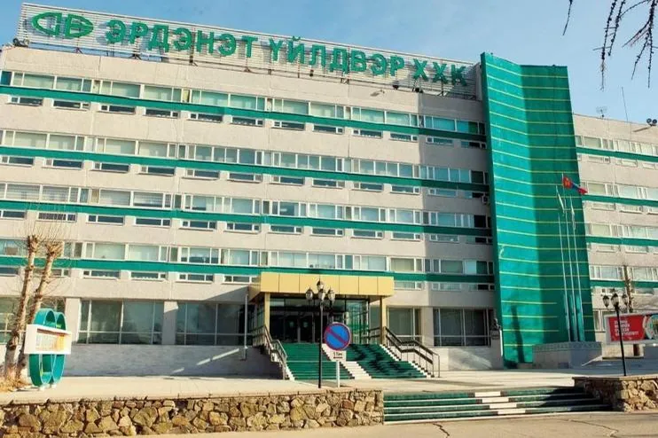 Эрдэнэт үйлдвэр ахмадуудынхаа мөнгөн дэмжлэгийн хэмжээг нэмэгдүүлэв
